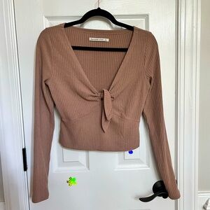 Abercrombie & Fitch Long Sleeve Ribbed Cropped Shirt